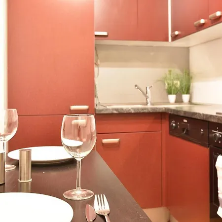 Apartment Large 6 Beds Flat Family Friendly With Private Parking Innsbruck